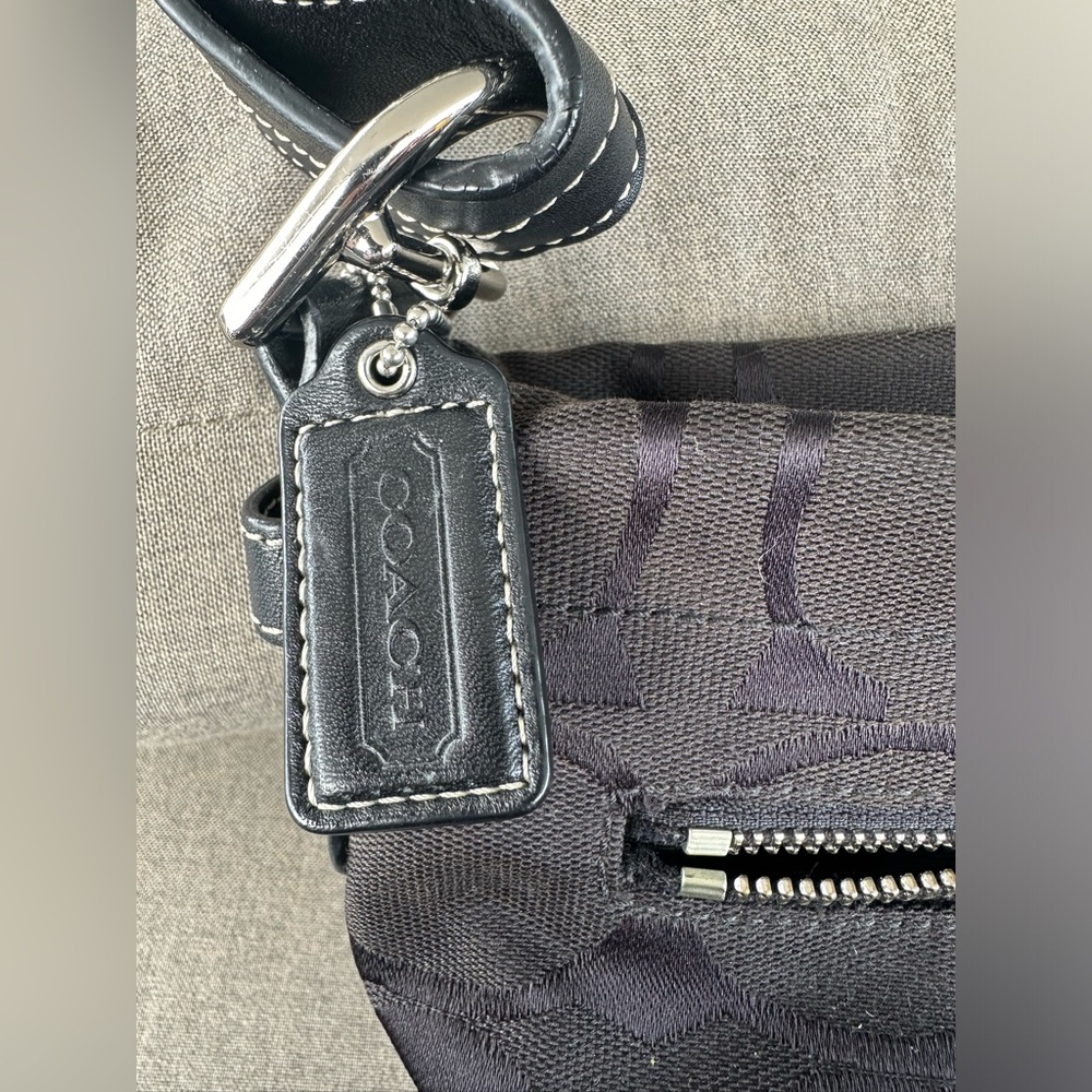 Black coach signature bag - Picture 4 of 6